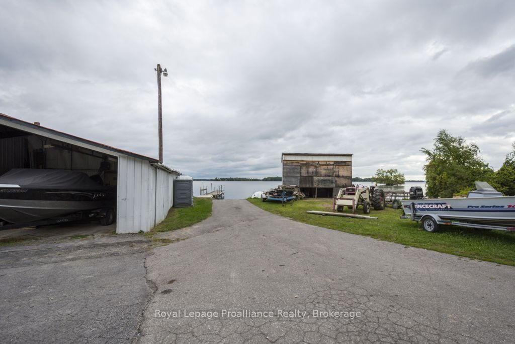 11438C Loyalist Parkway • Prince Edward County, ON photo 39