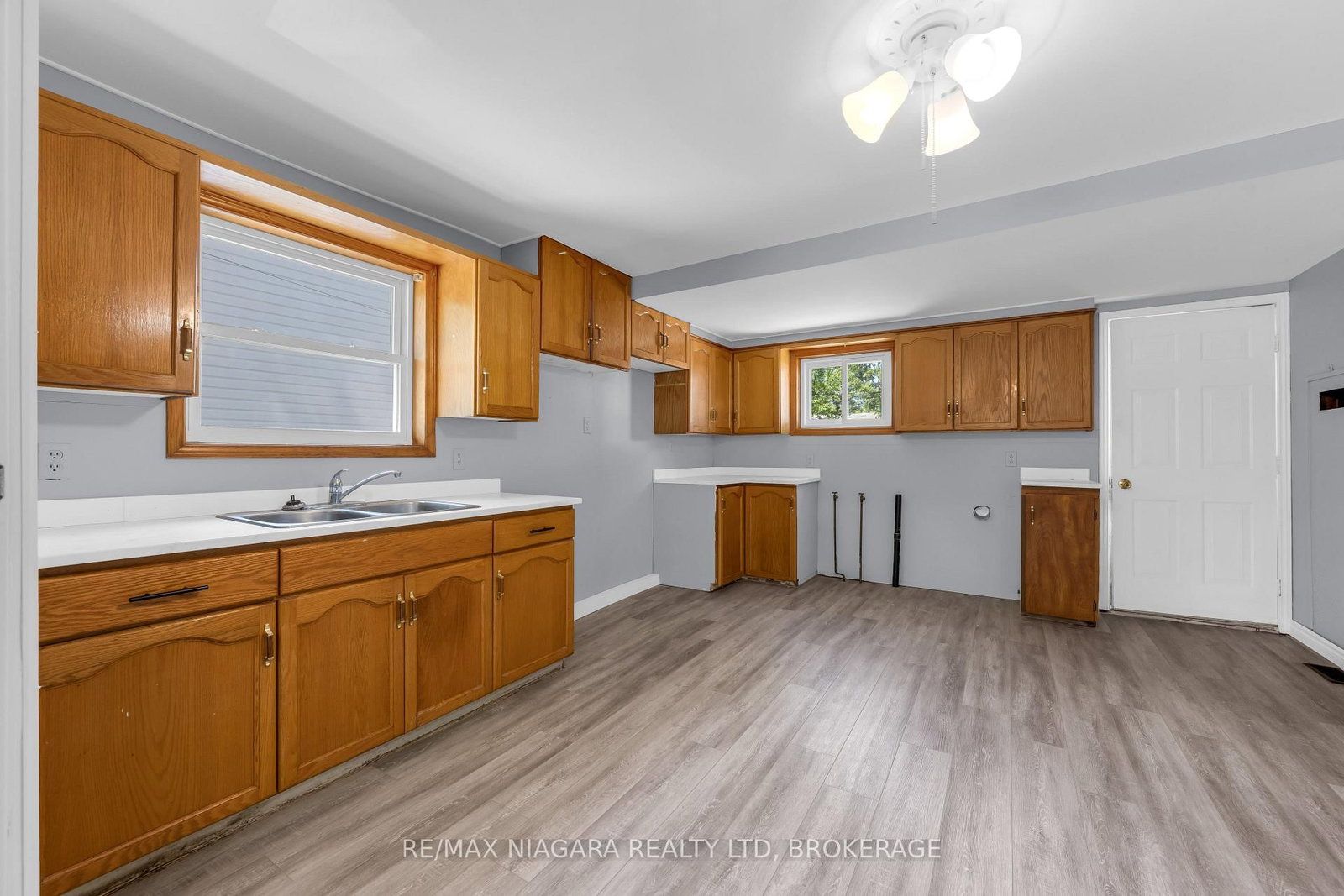 394 Simpson Avenue • Welland, ON photo 10