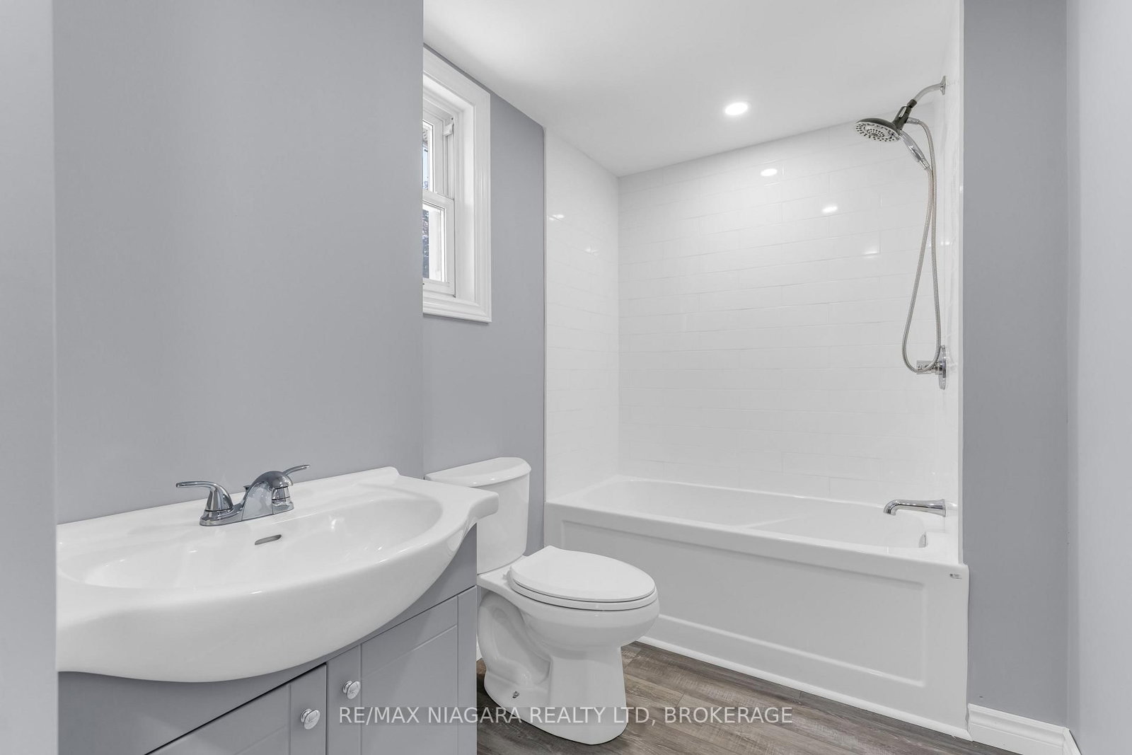 394 Simpson Avenue • Welland, ON photo 13