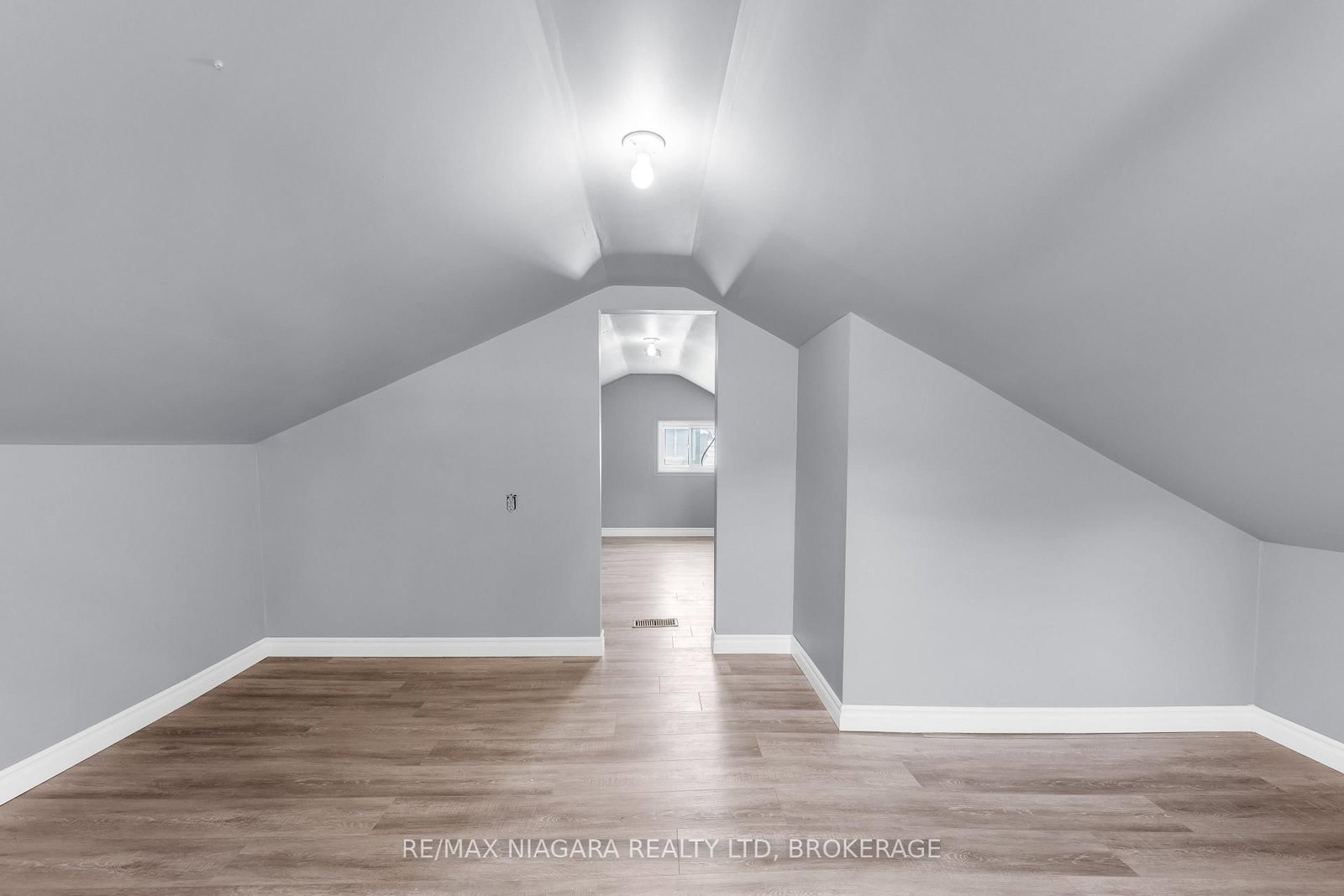 394 Simpson Avenue • Welland, ON photo 14