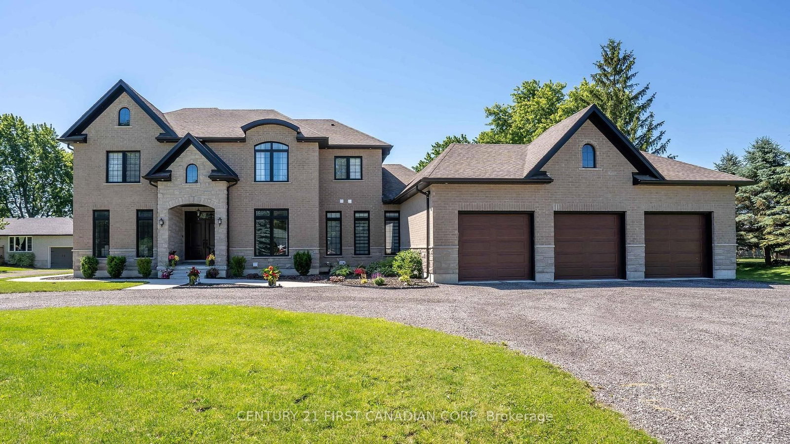 15257 Twelve Mile Road for sale in Middlesex Centre — MLS® X13638486
