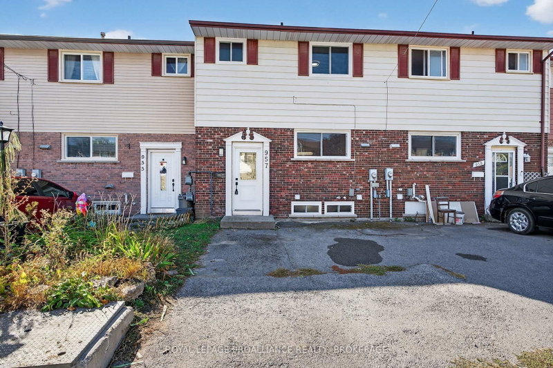 957 Oakview Ave photo 4