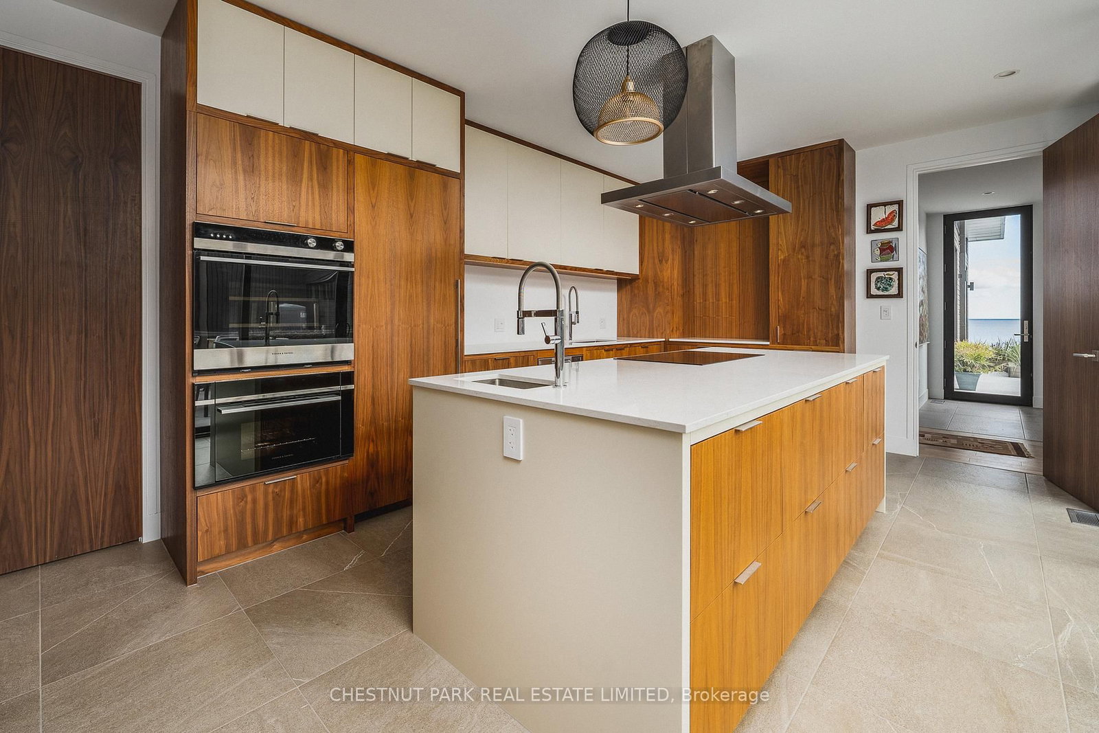 1641 County Road 13 • Prince Edward County, ON photo 12