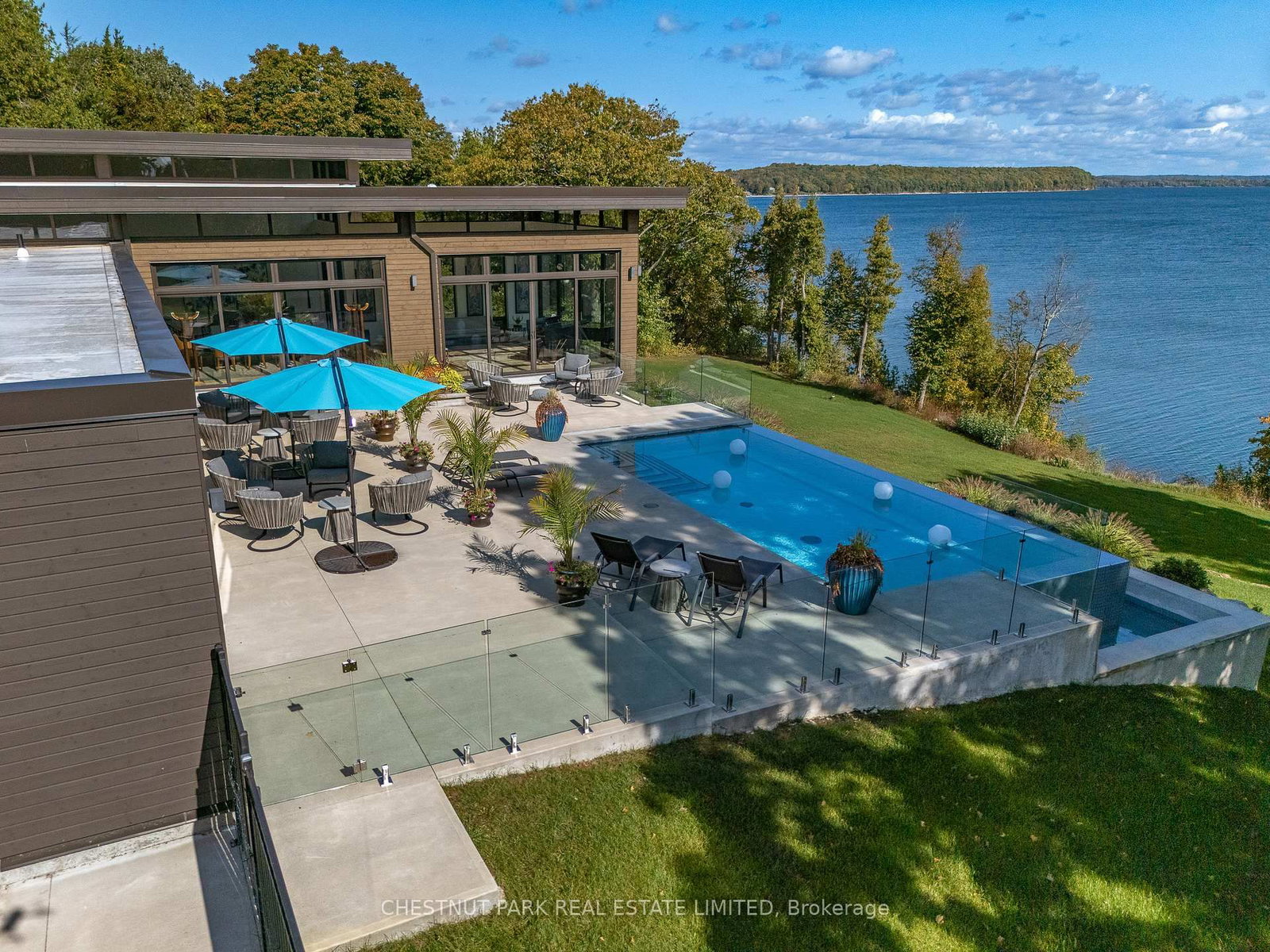 1641 County Road 13 • Prince Edward County, ON photo 4