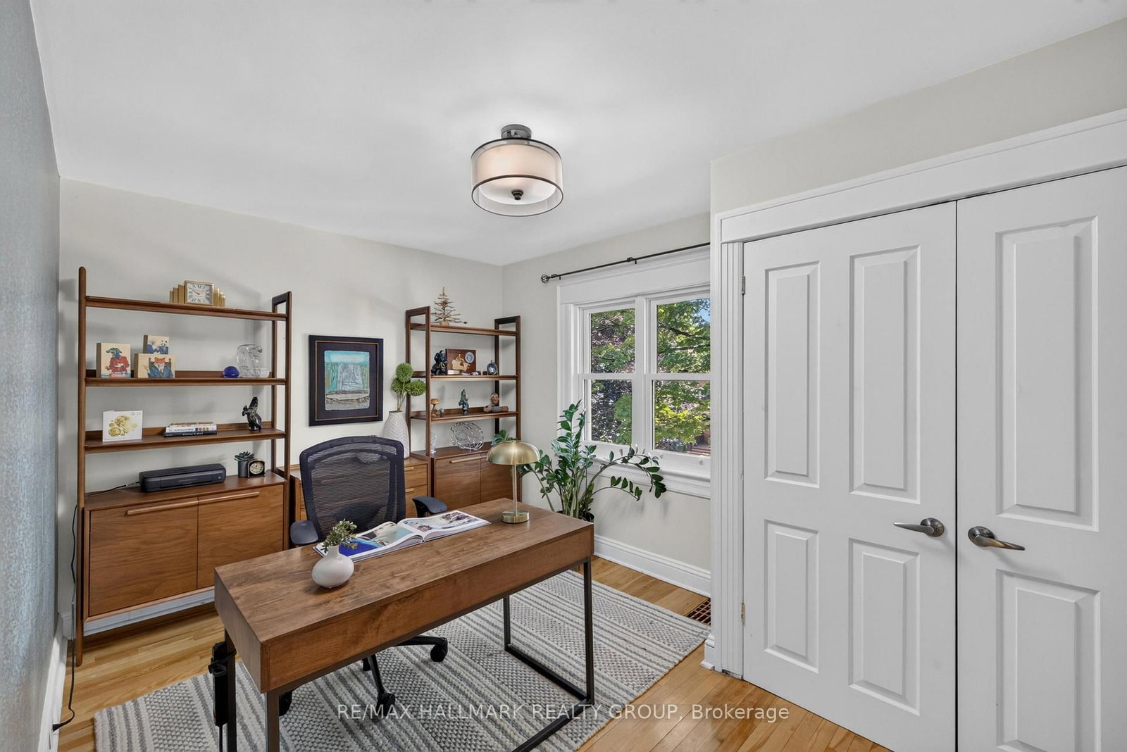 406 Huron Avenue S • Ottawa, ON photo 24