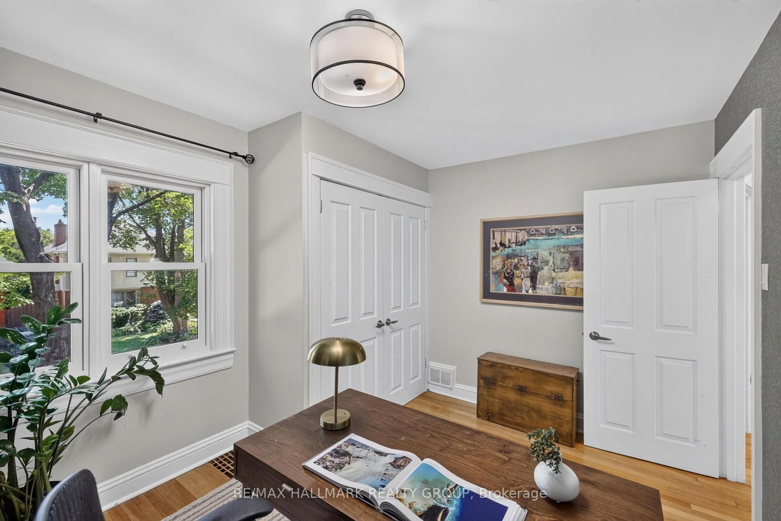 406 Huron Avenue S • Ottawa, ON photo 25