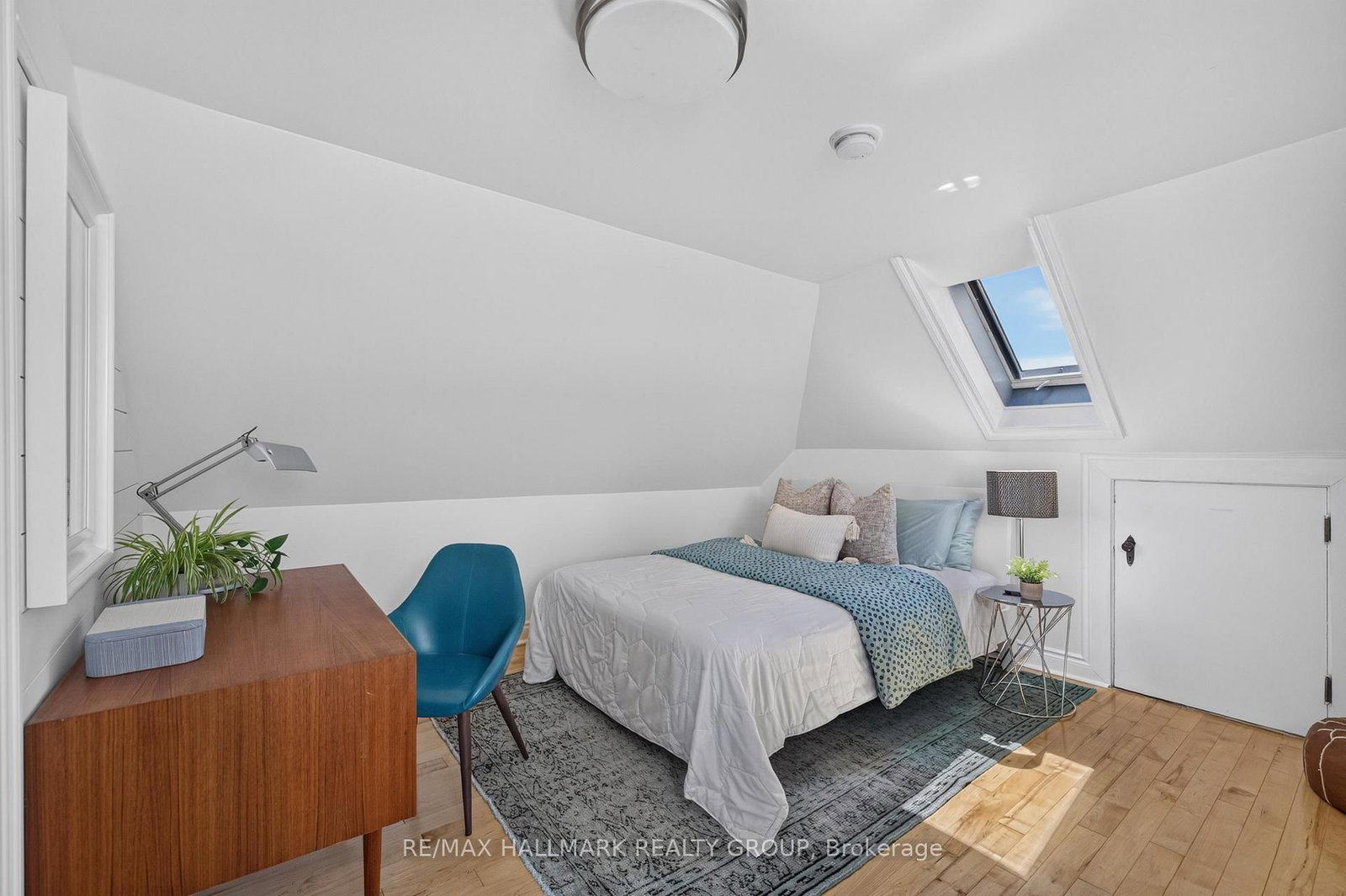 406 Huron Avenue S • Ottawa, ON photo 31