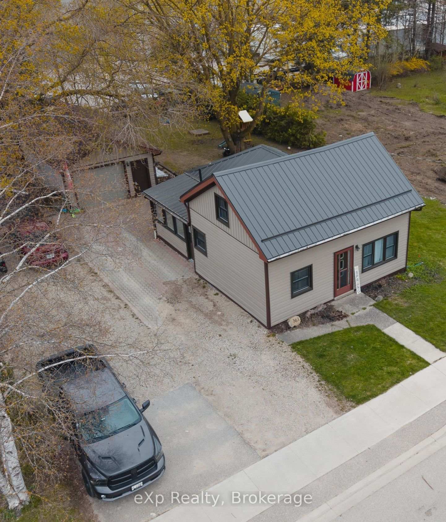 361 William Street • Wellington North, ON photo 3