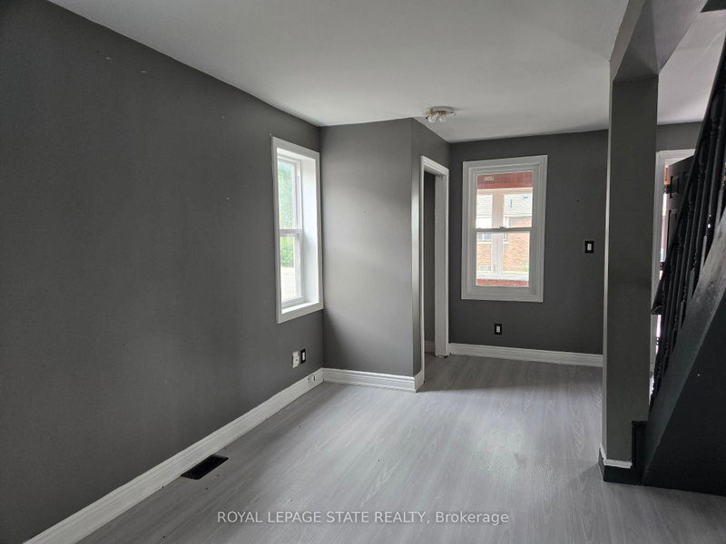 6269 Franklin Ave photo 5