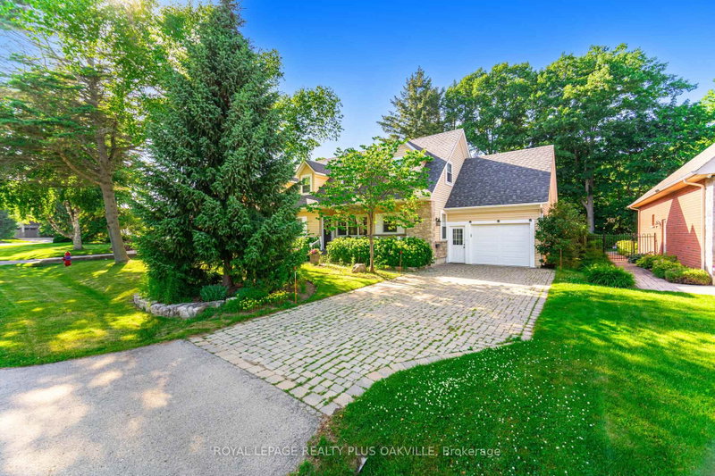 43 Ravina Crescent