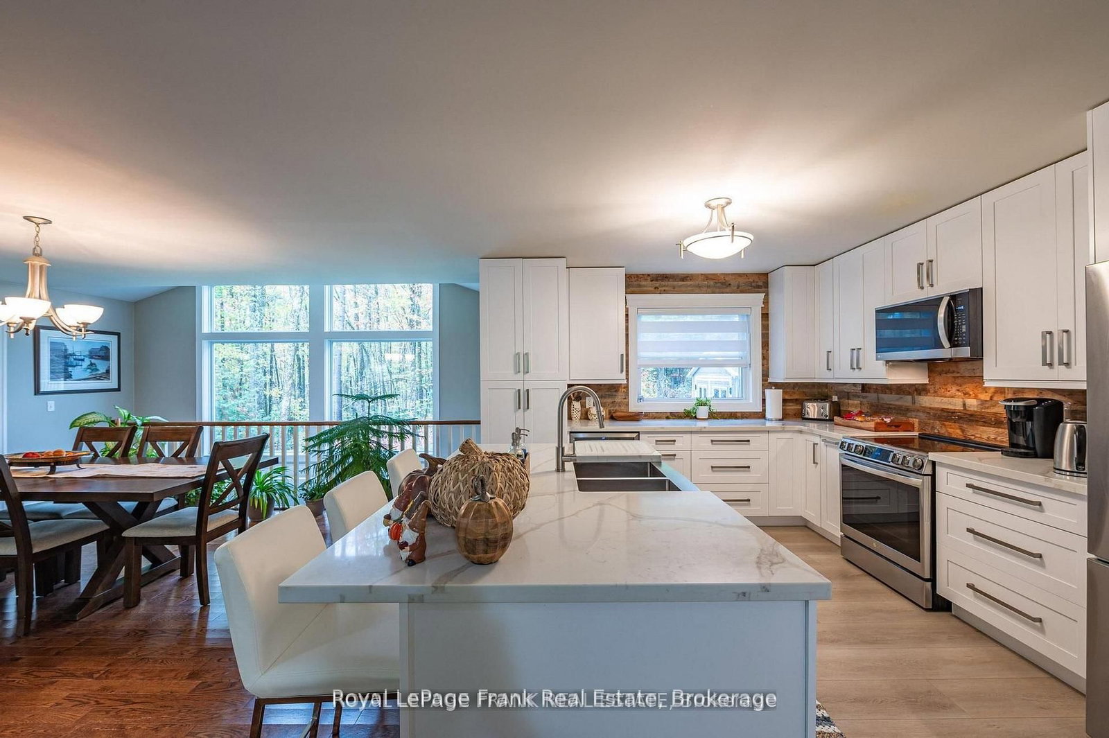 25 Lakeland Avenue • Trent Lakes, ON photo 13
