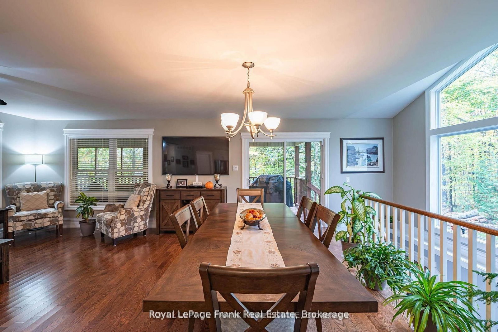 25 Lakeland Avenue • Trent Lakes, ON photo 6