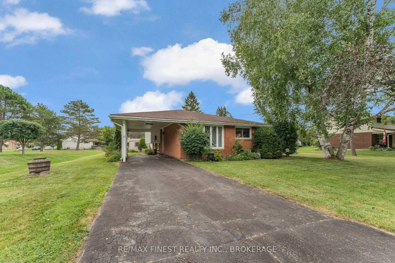 21 Greenfield Park