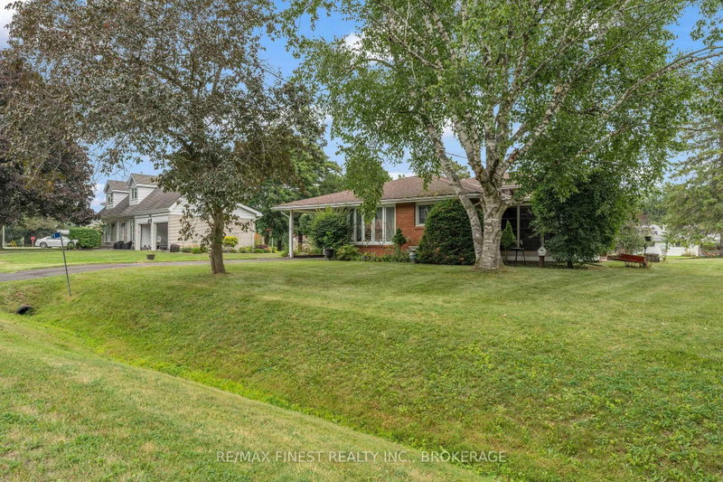 21 Greenfield Park