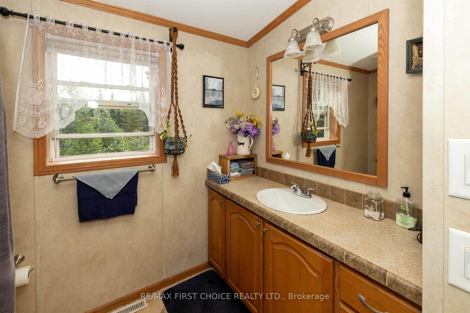 200 Captain Road • Thunder Bay Remote Area, ON photo 17