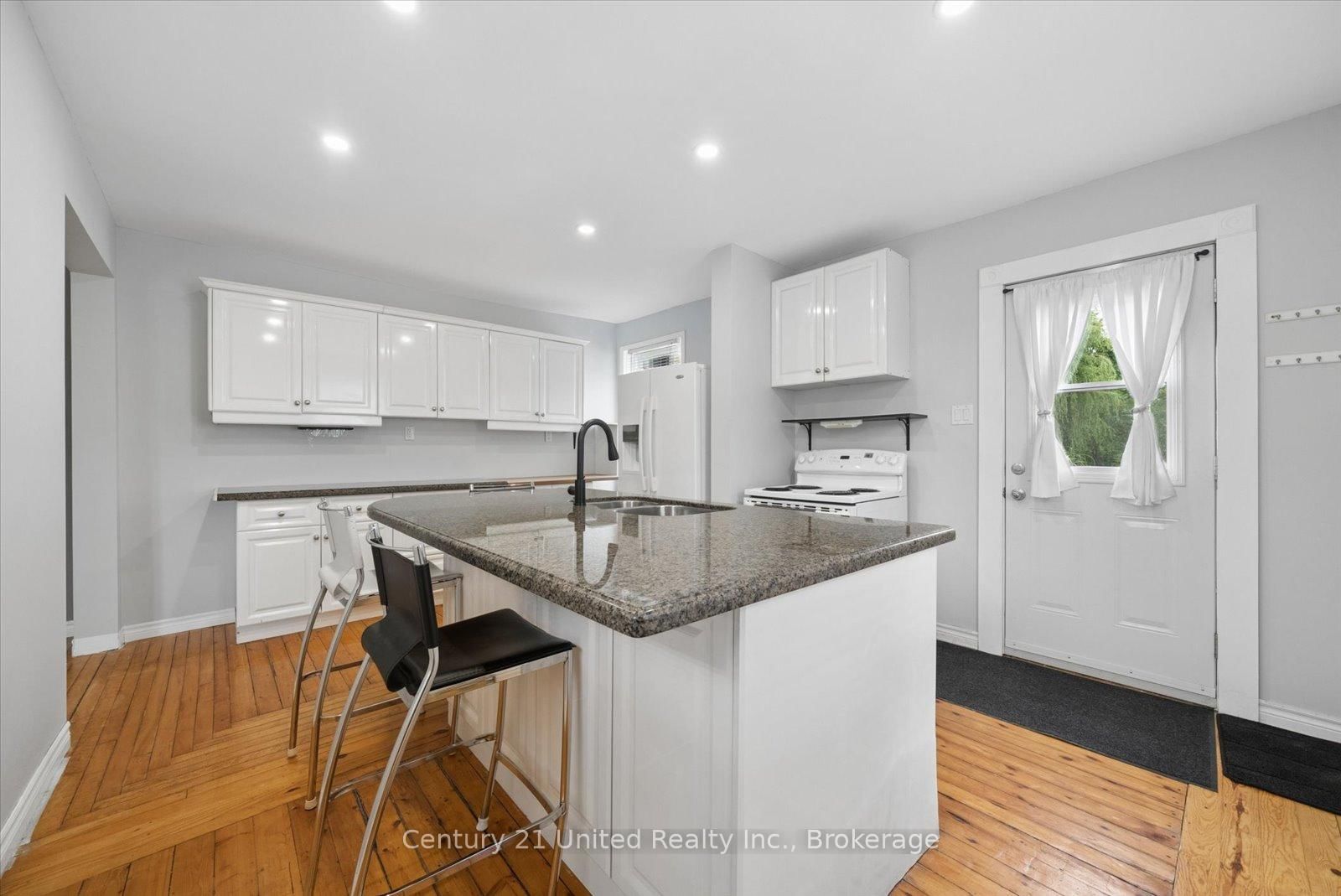 270 Rogers Street • Peterborough, ON photo 14