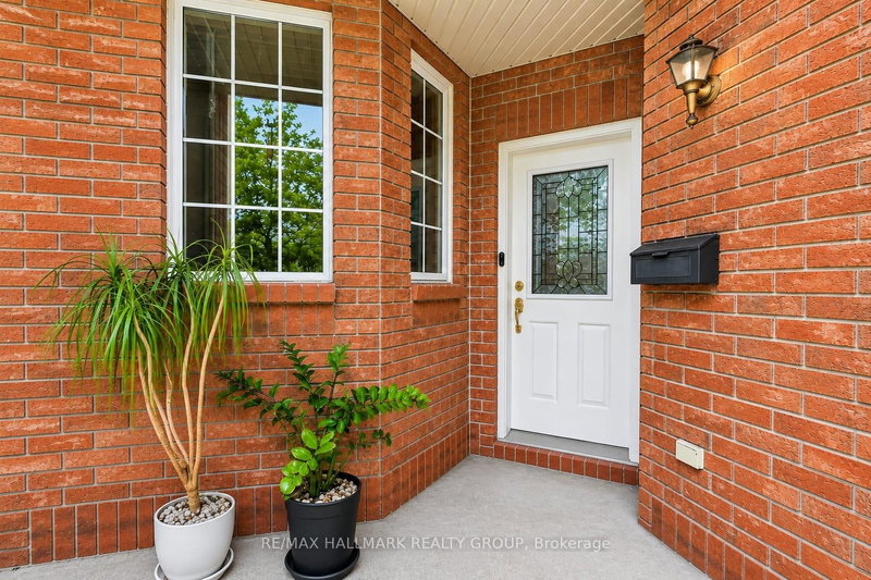 174 Carwood Circle W