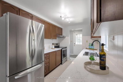 111 OPRINGTON Court • Kitchener, ON photo 4