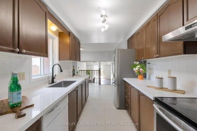 111 OPRINGTON Court • Kitchener, ON photo 7