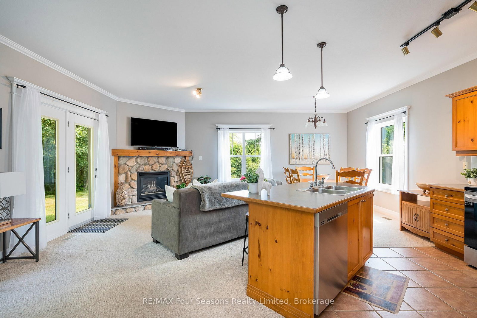 184 Snowbridge Way • #114 • Blue Mountains, ON photo 10