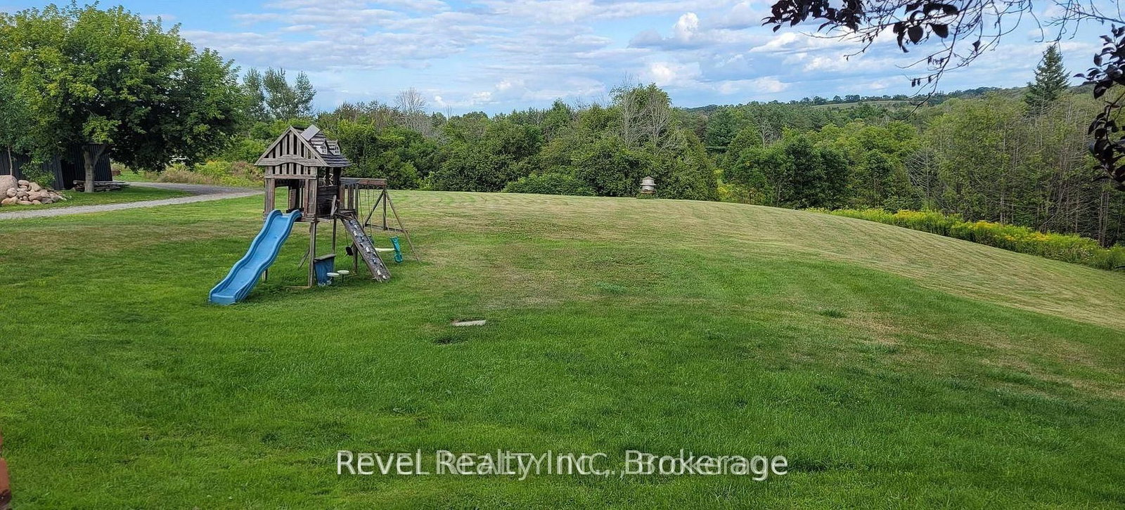 917 County 10 Road • Cavan Monaghan, ON photo 9