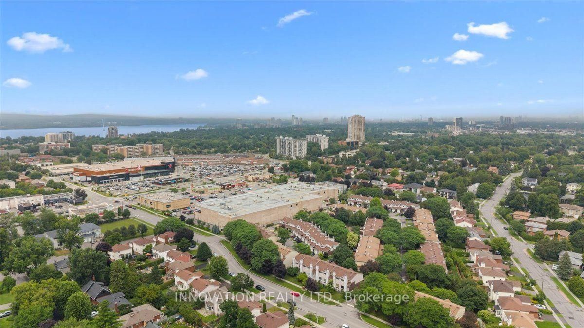 76 Esterlawn Private • #2 • Ottawa, ON photo 31