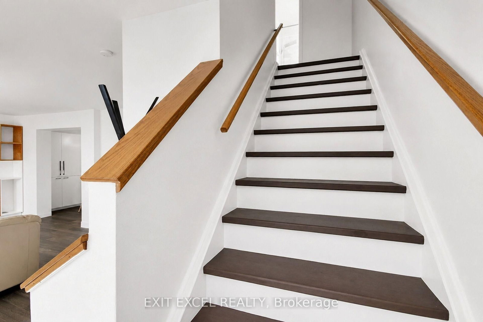 25 Uxbridge Crescent • Ottawa, ON photo 15