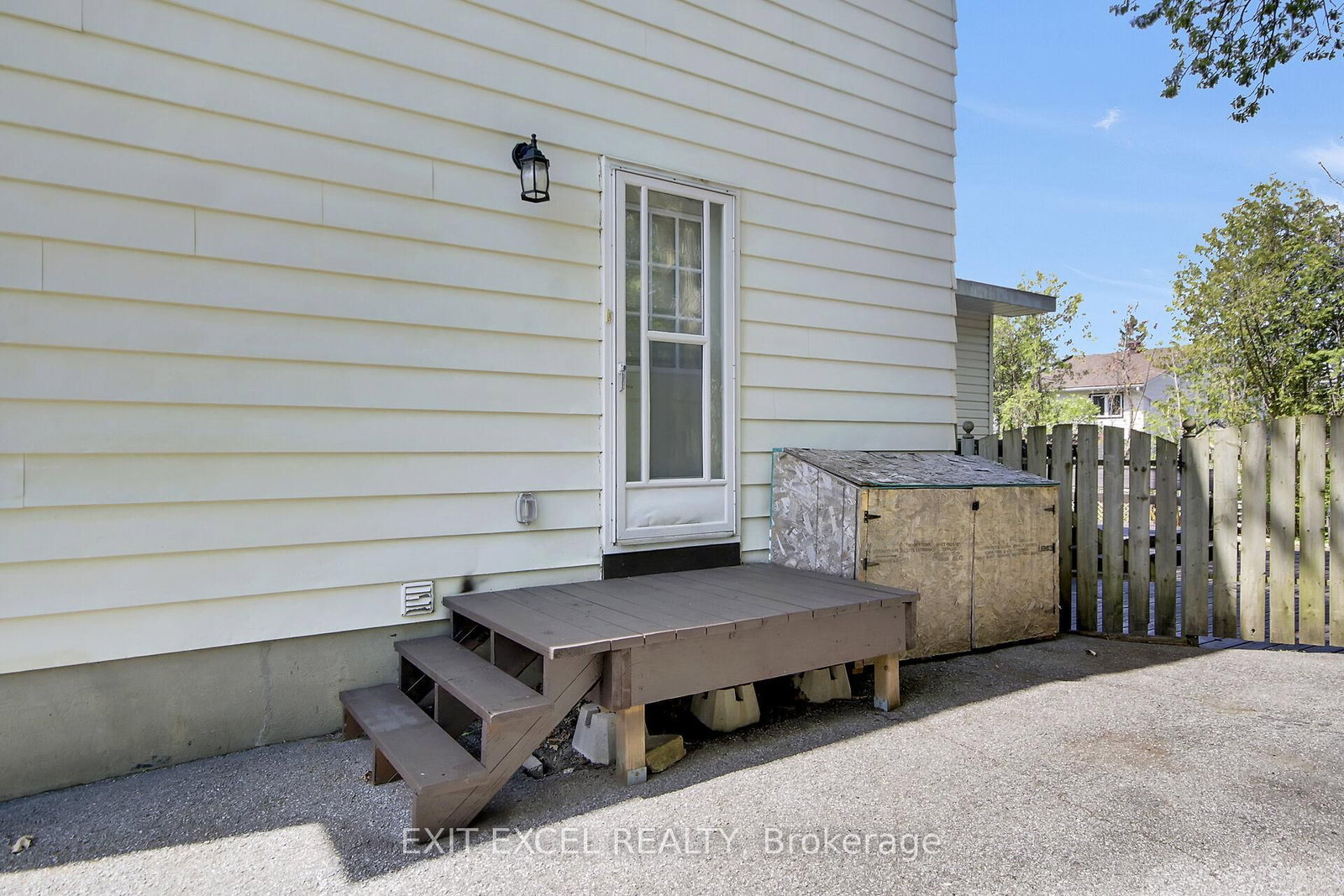 25 Uxbridge Crescent • Ottawa, ON photo 31