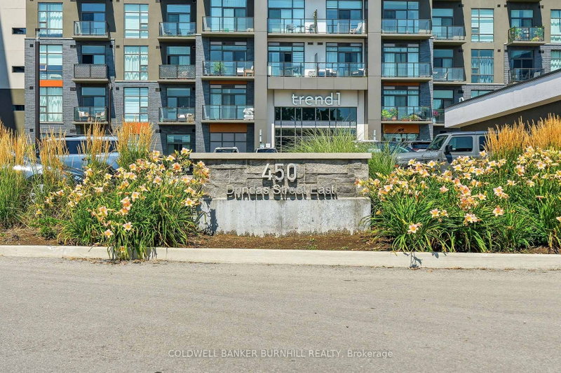 309 - 450 Dundas Street E