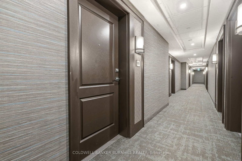 309 - 450 Dundas Street E