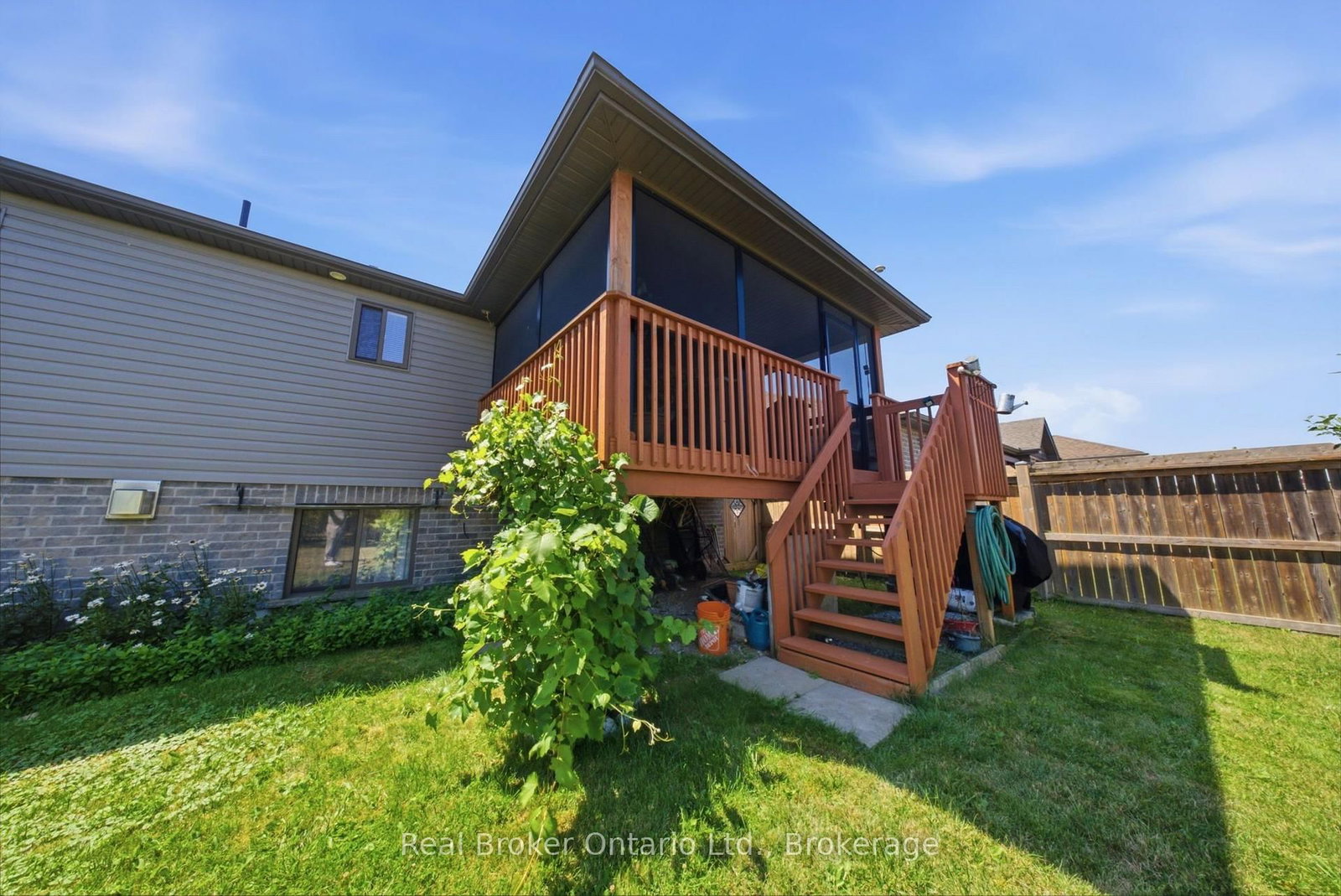 360 Dover Avenue • Norfolk, ON photo 32