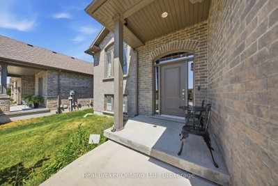 360 Dover Avenue • Norfolk, ON photo 5