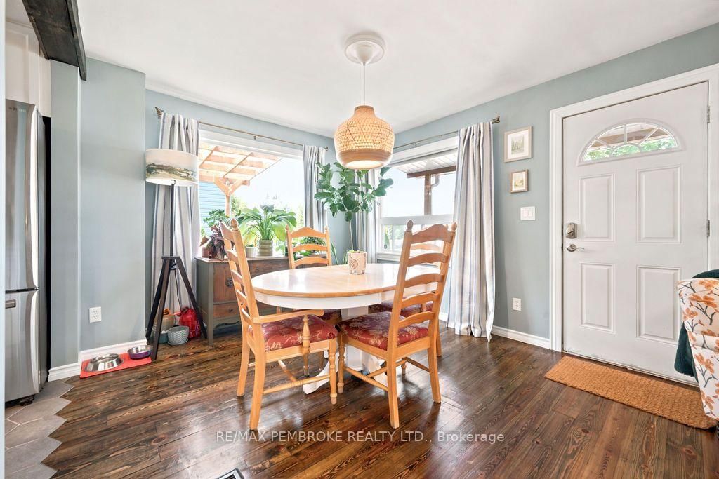 597 Almira Street S • Pembroke, ON photo 16