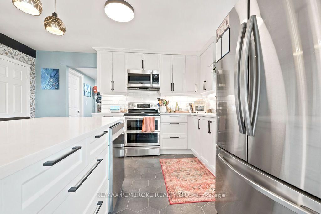597 Almira Street S • Pembroke, ON photo 19
