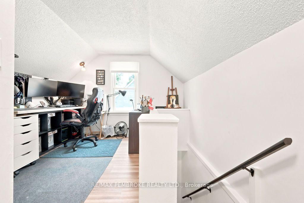 597 Almira Street S • Pembroke, ON photo 28