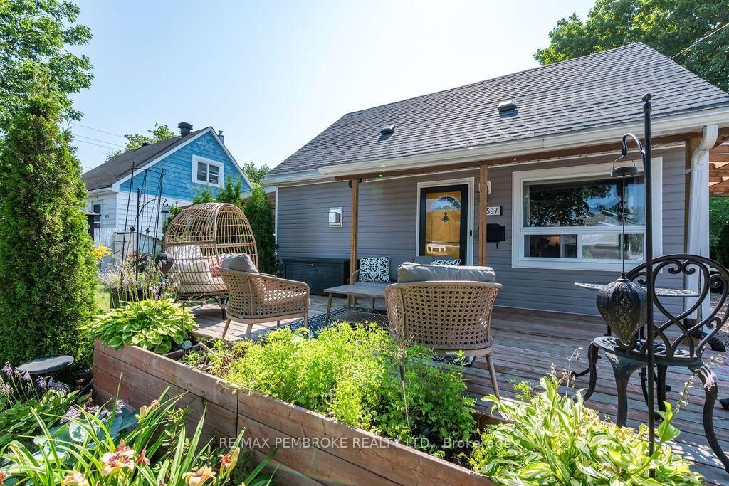597 Almira Street S • Pembroke, ON photo 4