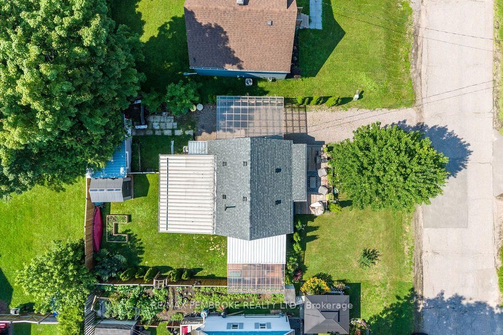 597 Almira Street S • Pembroke, ON photo 45