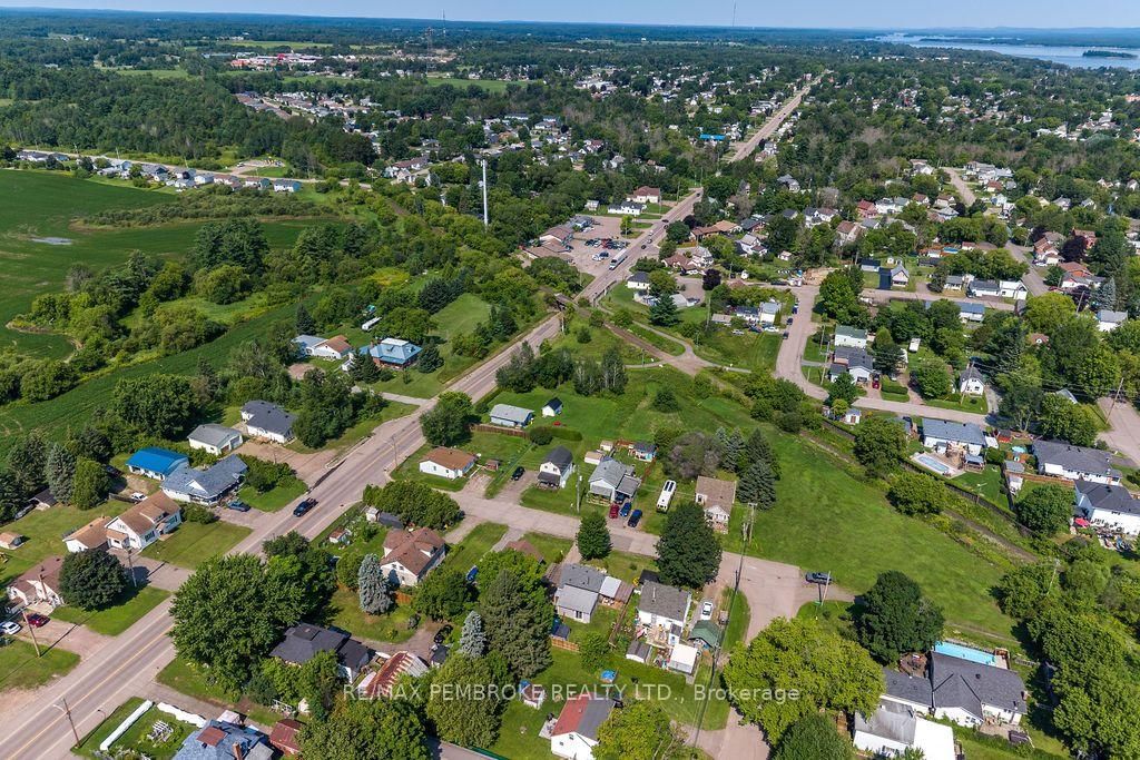 597 Almira Street S • Pembroke, ON photo 46