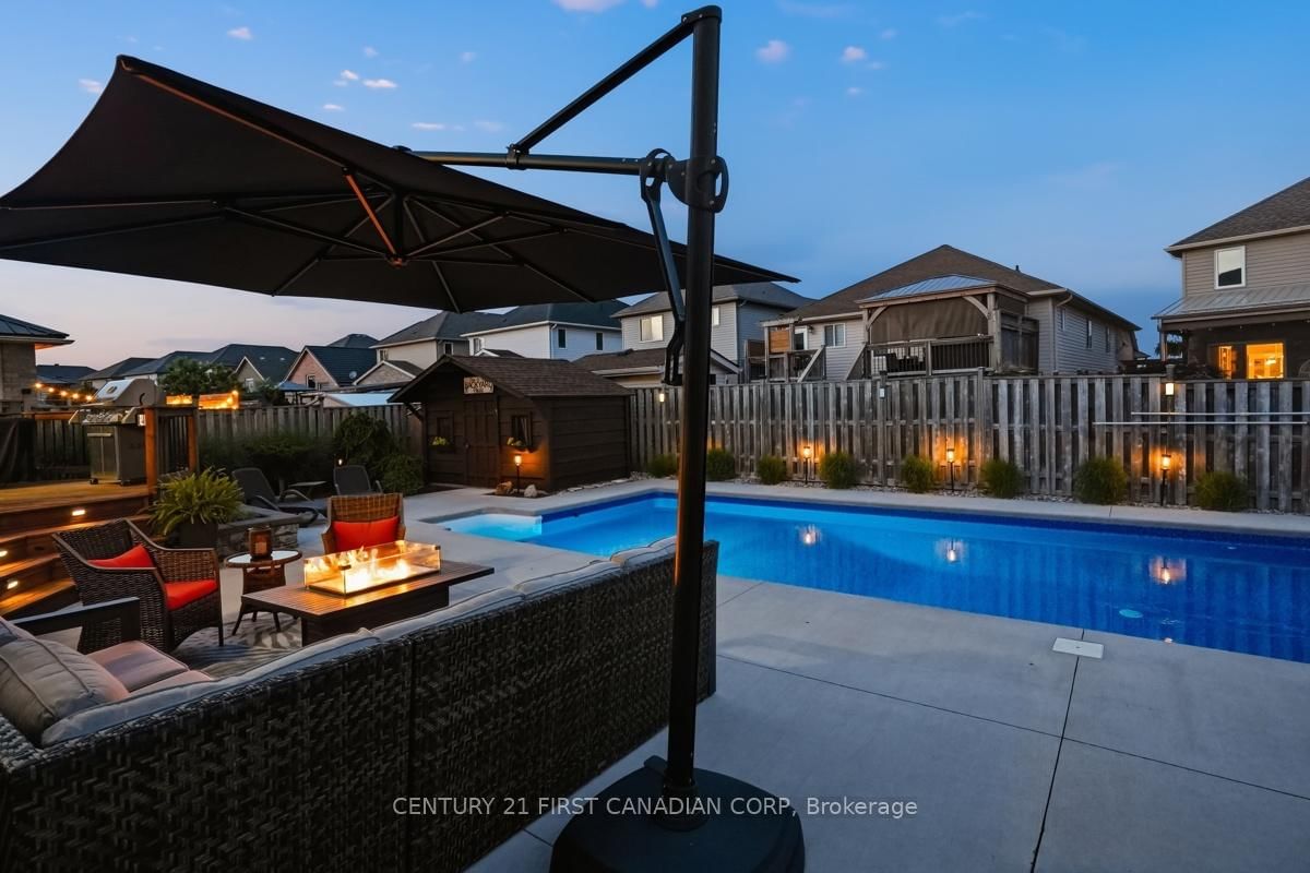 Detached House for sale at 1694 Green Gables Road, London South, Ontario, N6M 0A3 - South U - MLS: X13639730