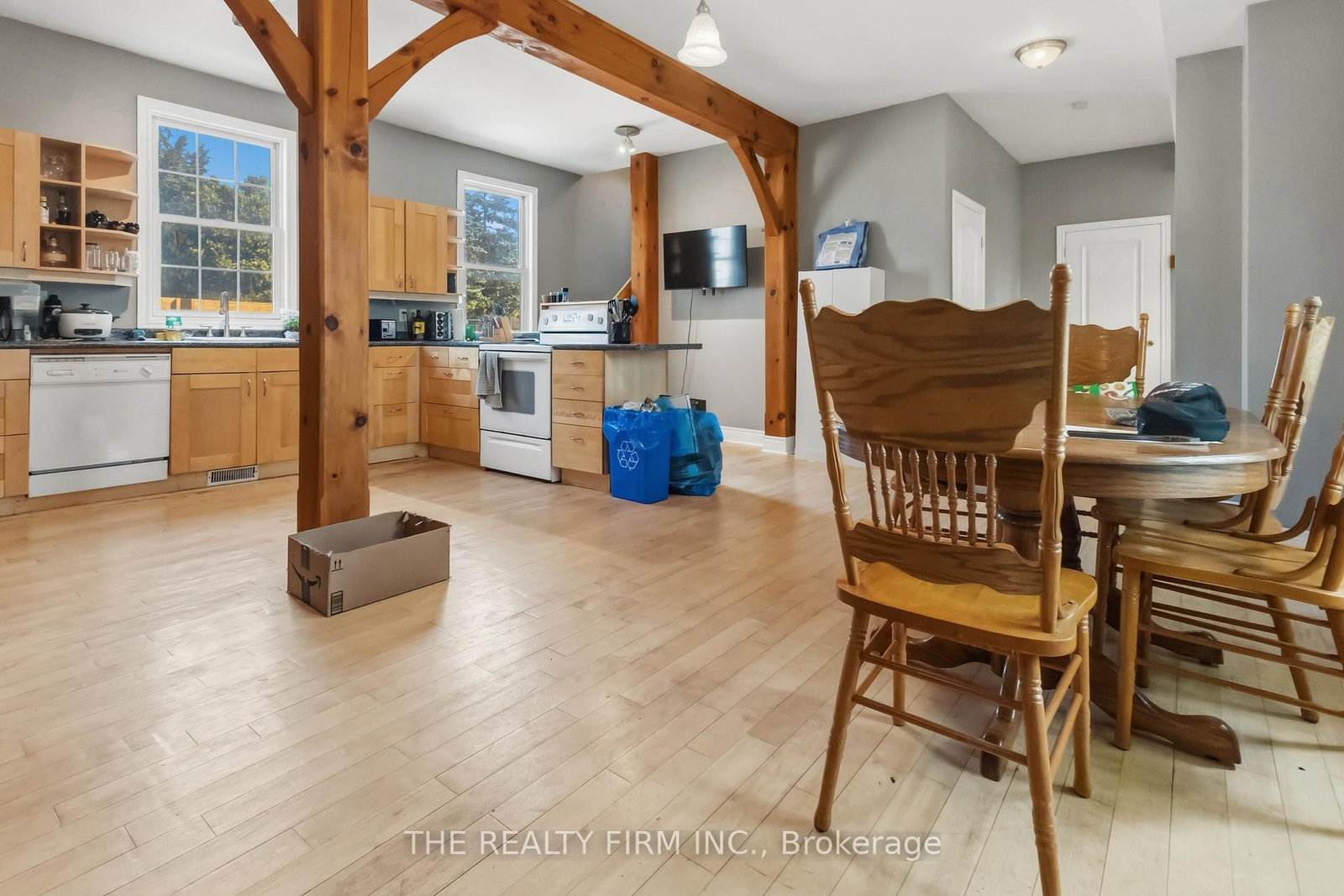 Detached House for sale at 340 Riverside Drive, London North, Ontario, N6H 1E9 - North N - MLS: X13639732