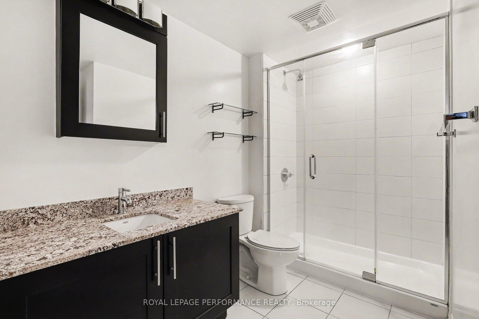 Condo for sale at 204-242 Rideau Street, Ottawa, Ontario, K1N 0B7 - Sandy Hill - MLS: X13639736