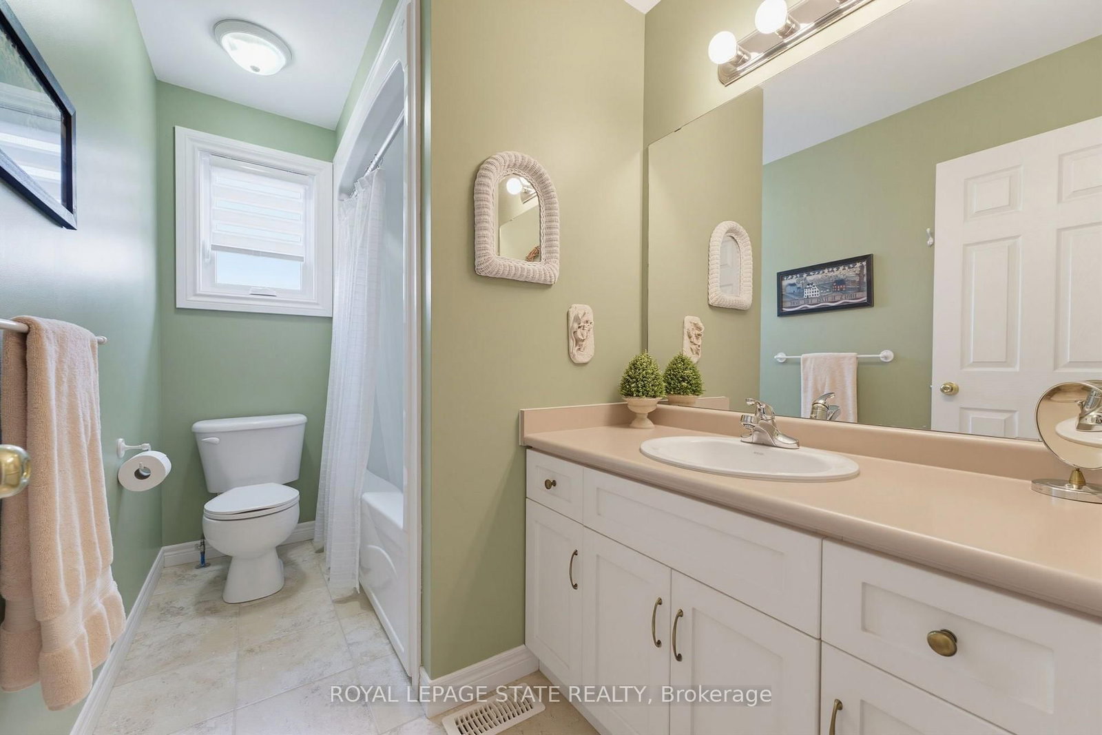 310 Southbrook Drive • #17 • Hamilton, ON photo 18