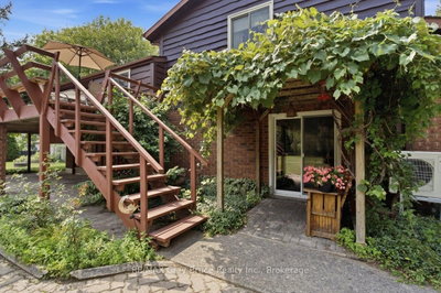 132 clearview Crescent • Meaford, ON photo 3