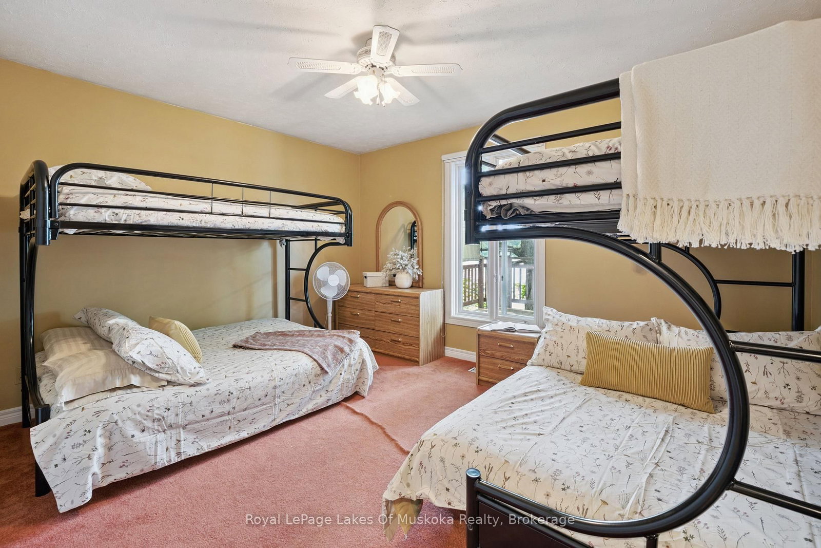 1082 Kawagama Lake Road • Algonquin Highlands, ON photo 25