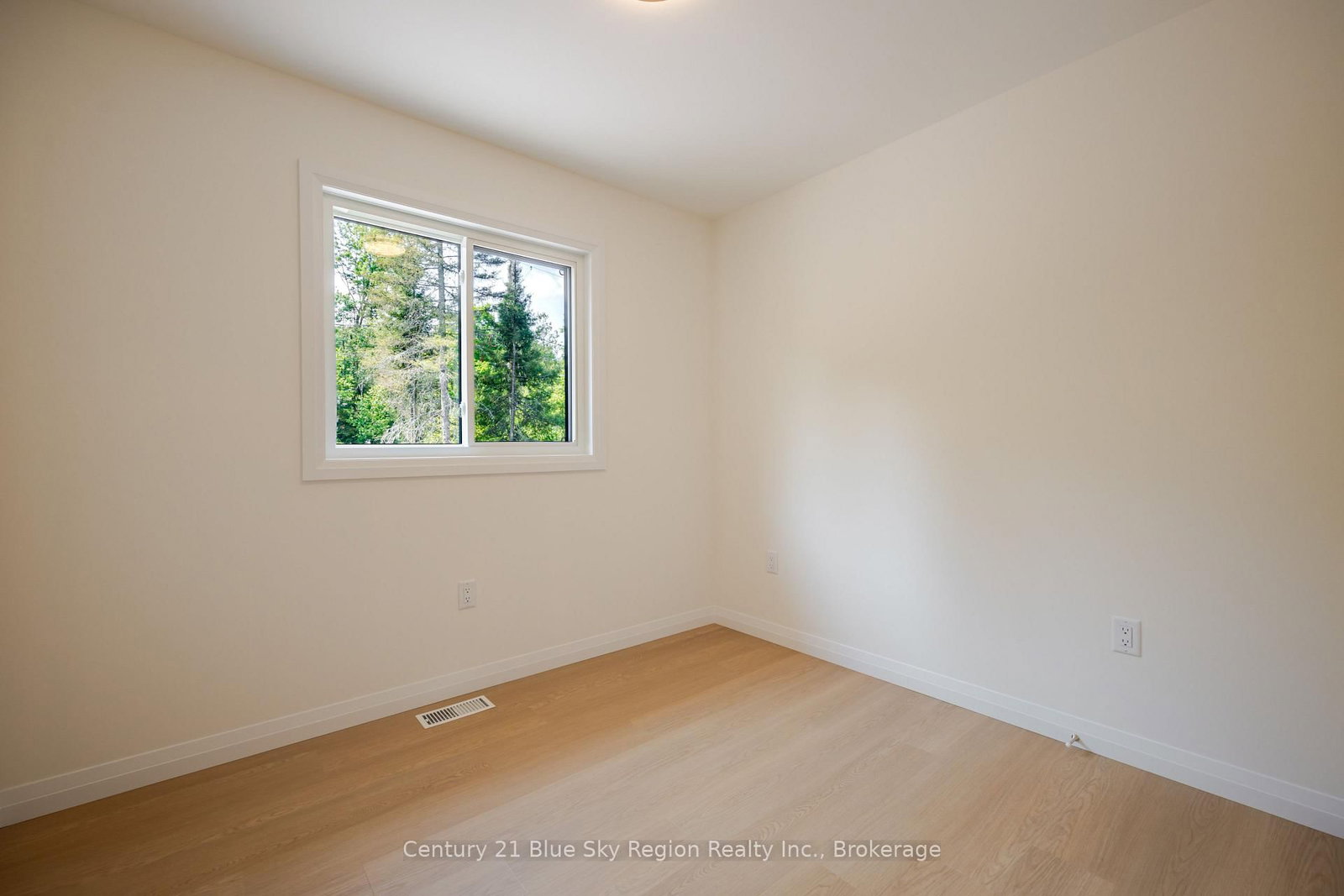 112 Riverside Drive • Bonfield, ON photo 12