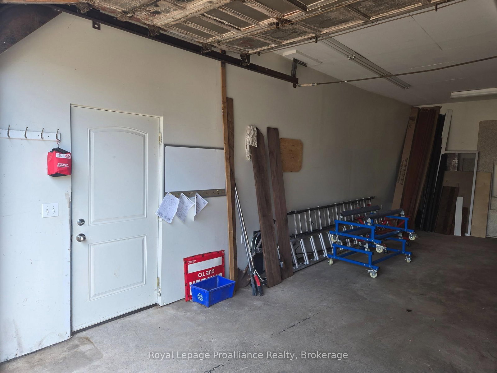 63 S Church Street • Belleville, ON photo 10