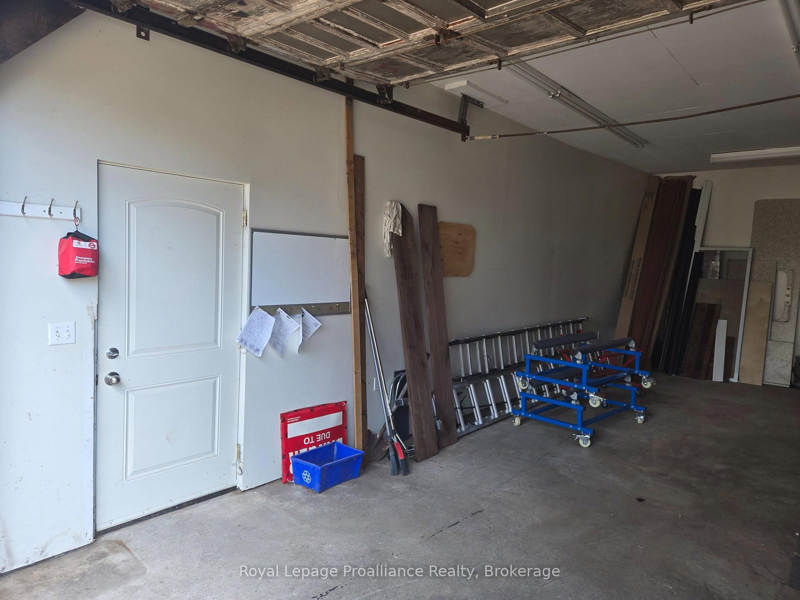 63 S Church Street • Belleville, ON photo 11