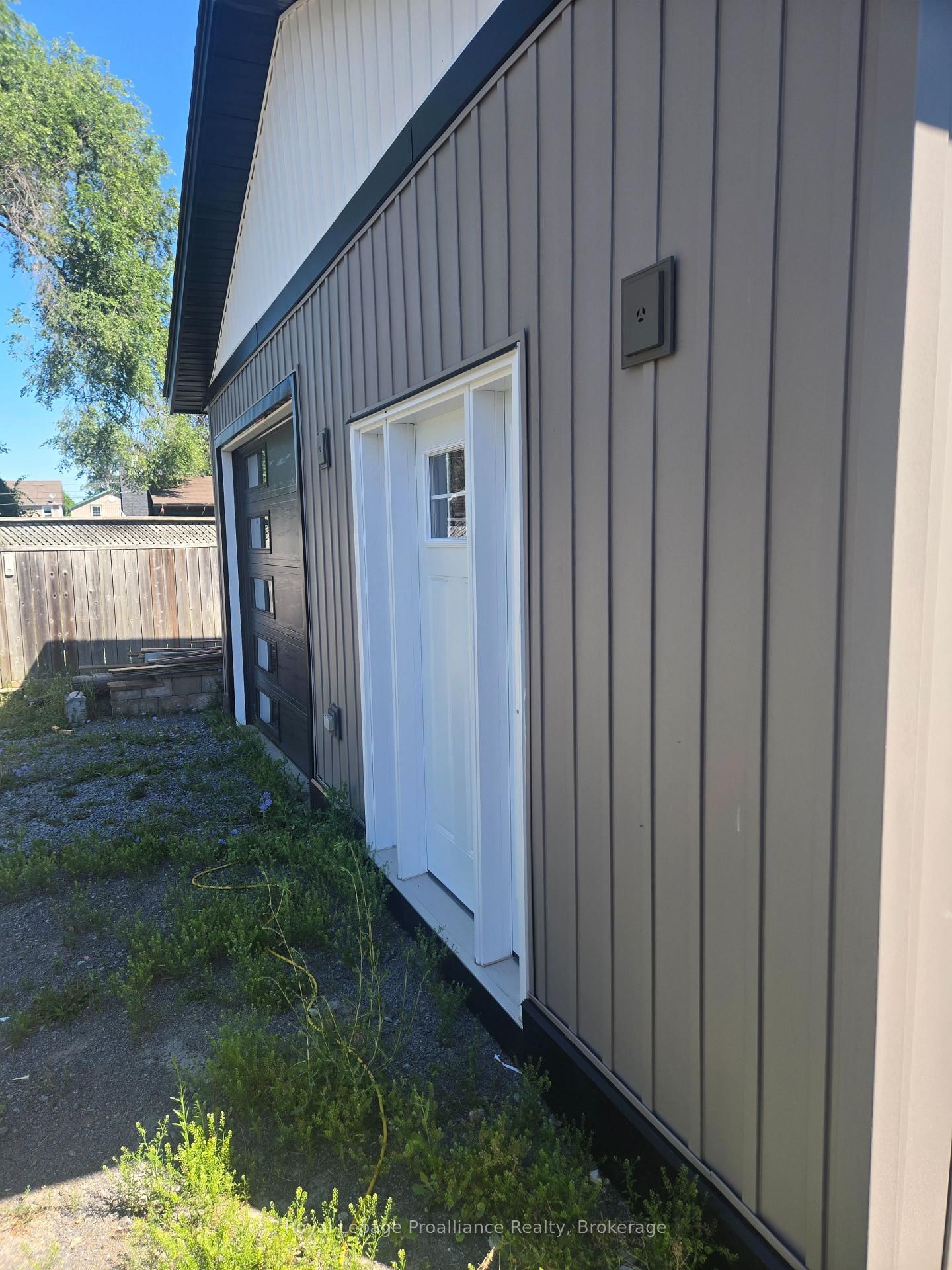 63 S Church Street • Belleville, ON photo 5