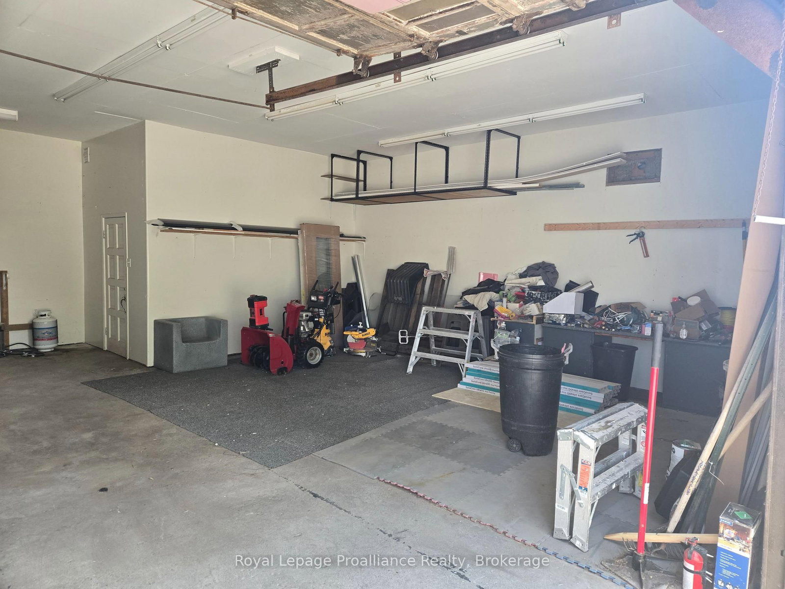 63 S Church Street • Belleville, ON photo 9