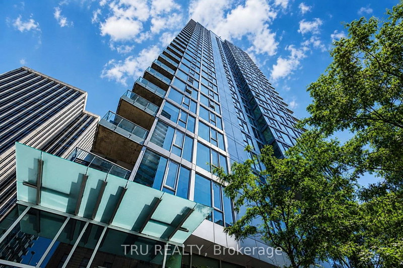 1110 - 179 Metcalfe Street